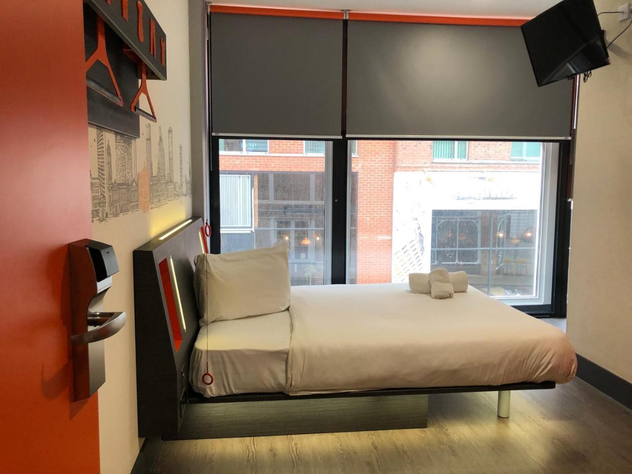 Easyhotel Birmingham Exterior foto